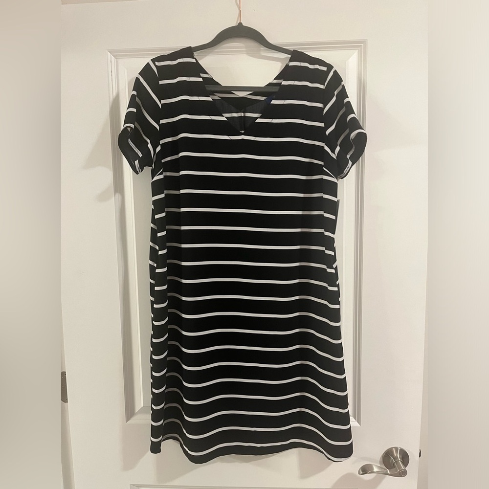 Women's Apt. 9® V-Neck Shift Dress
